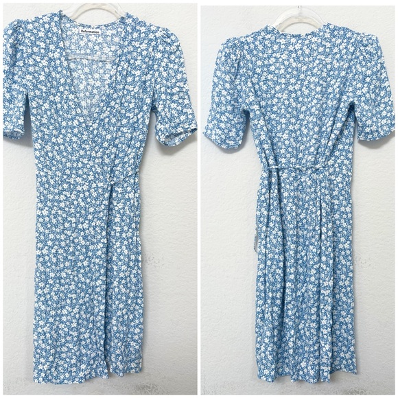 Reformation Laurent Mini Dress Wrap Floral Blue White Size XS - Picture 4 of 4